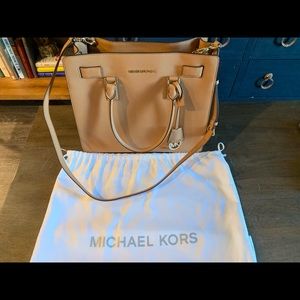 Michael Kors Dillon Large Saffiano Leather Bag